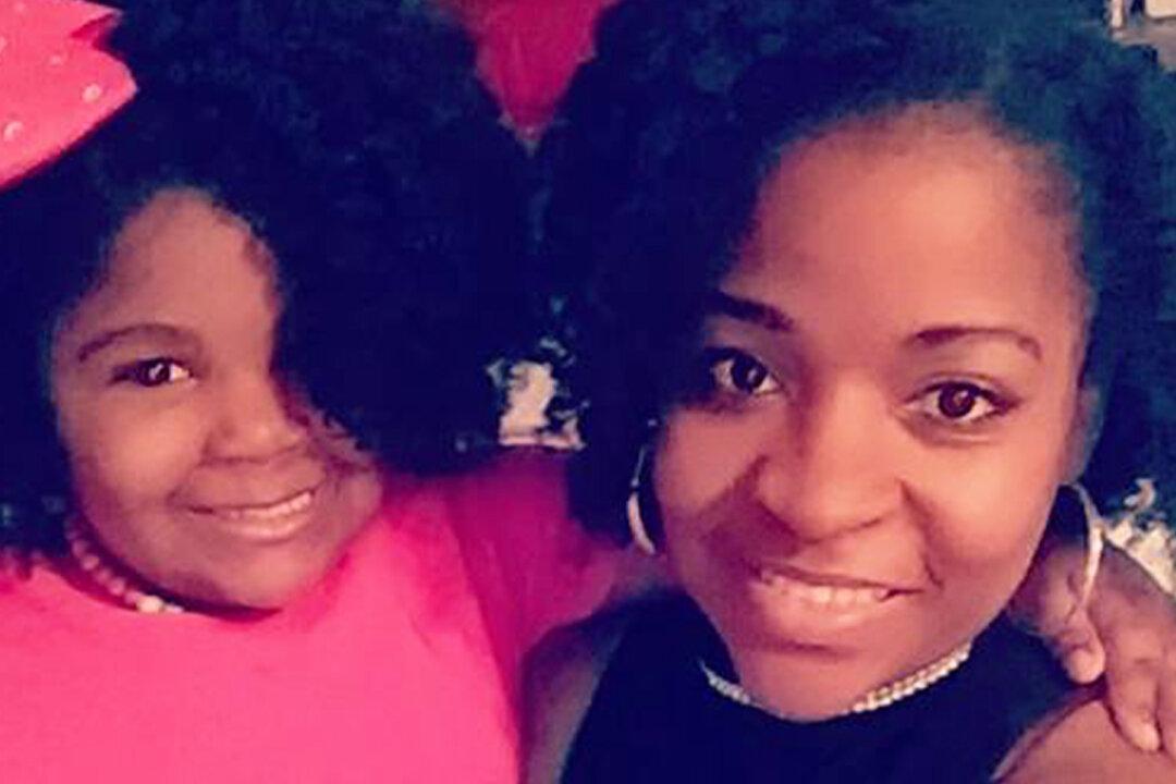 Mom and Daughter Start an Incredible Fitness Journey, Shed 130lb Together