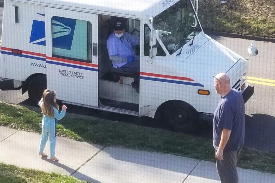 Little Girl’s 13-Year-Old Dog Dies, So She Mails a Letter to Doggy Heaven–and Gets a Reply