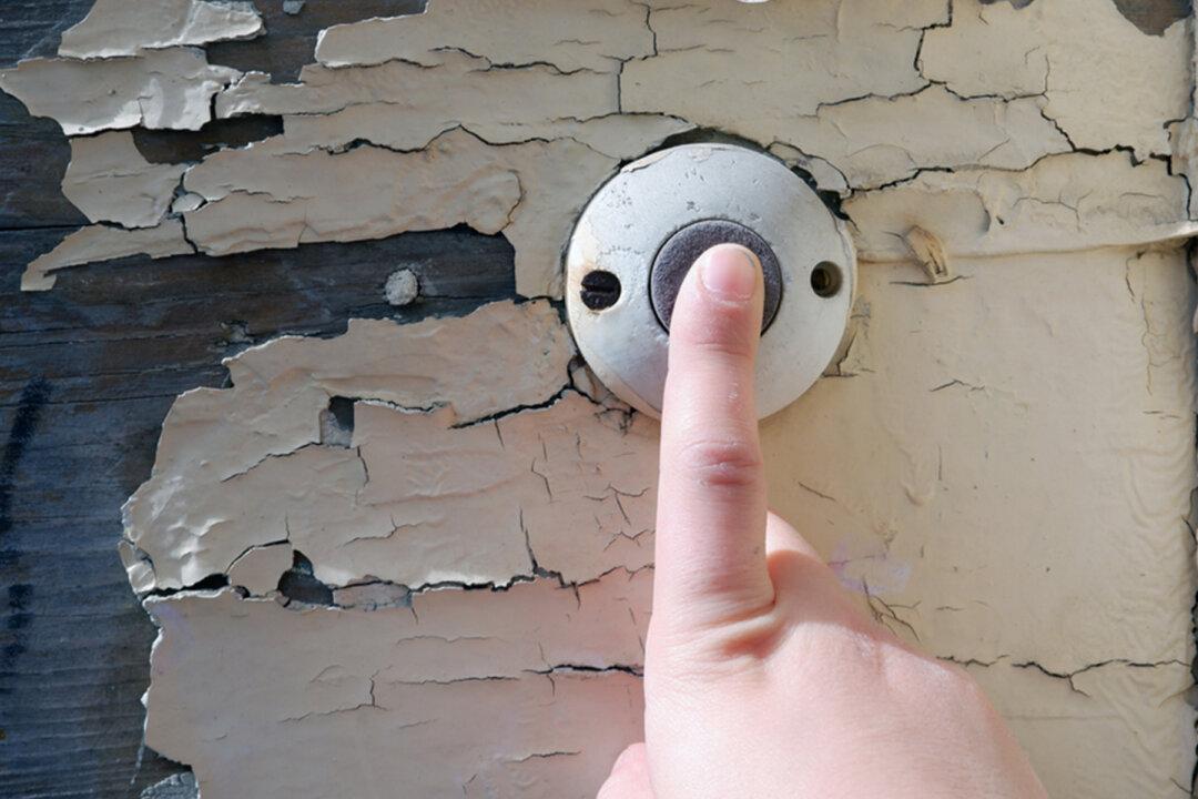 Attentive 3-Year-Old Boy Helps Save Elderly Neighbor Trapped in Basement for Days