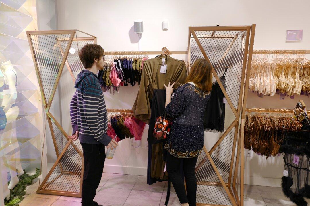 Mall of America, Biggest in US, to Reopen on June 1