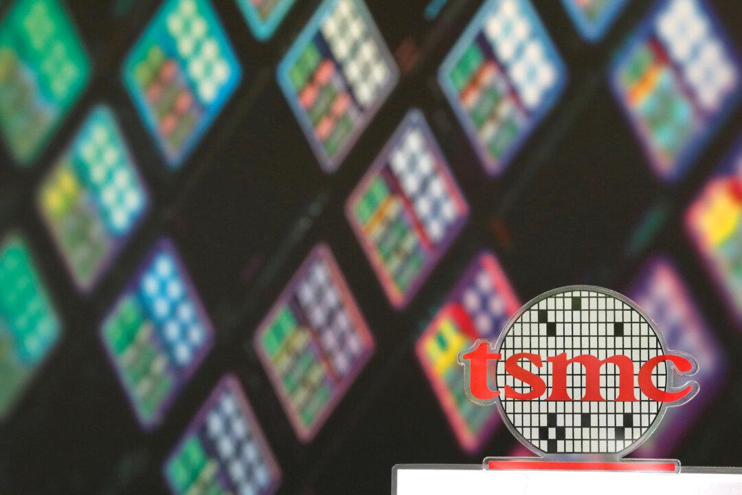 Taiwan Semiconductor Maker to Set Up $12 Billion Plant in Arizona