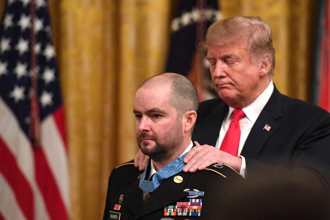 Medal of Honor Recipient, Former Army Medic Ronald Shurer Dies at 41
