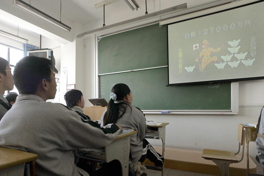 Five Biggest Lies That Are Officially Taught to School Students in China