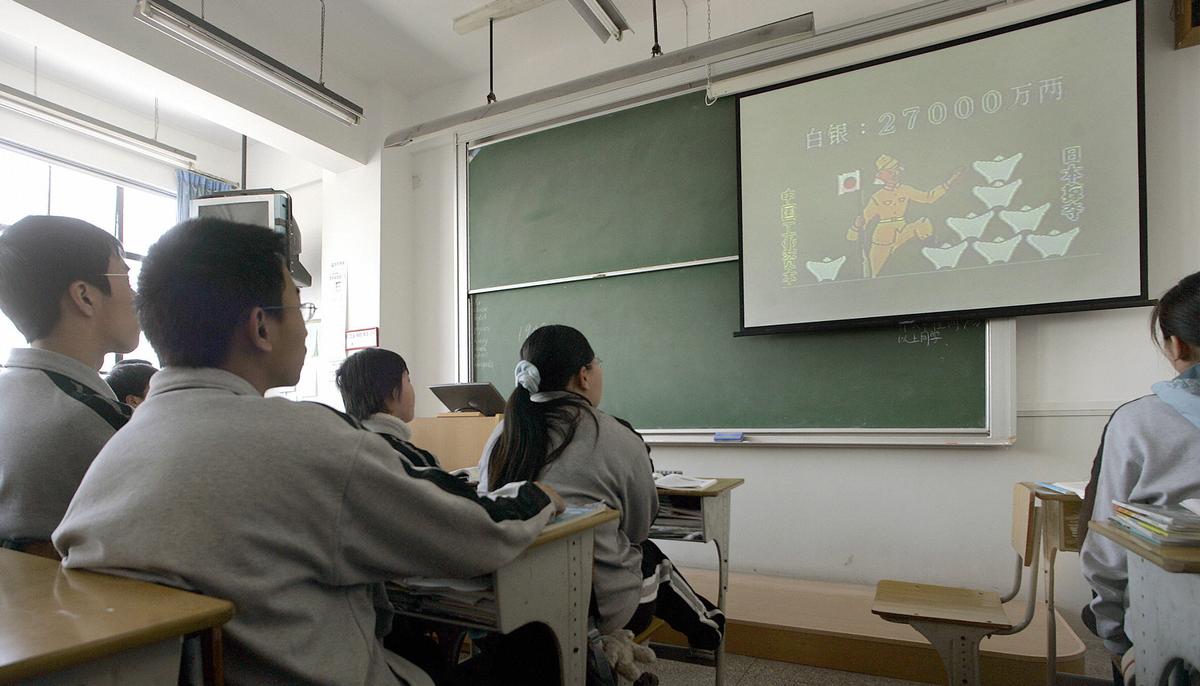 Five Biggest Lies That Are Officially Taught to School Students in China