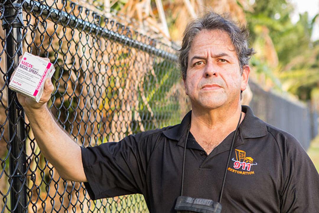 Retired Firefighter Is On a Mission to Help Rescue Opioid Overdose Victims: ‘Hope Exists’