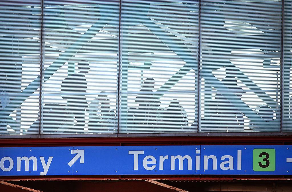 US Lawmakers Seek to Block Chinese Companies From Supplying Airport Equipment