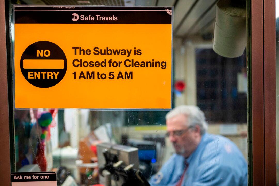 As in 1918, New York May Use Staggered Work Hours to Keep Subway Safe