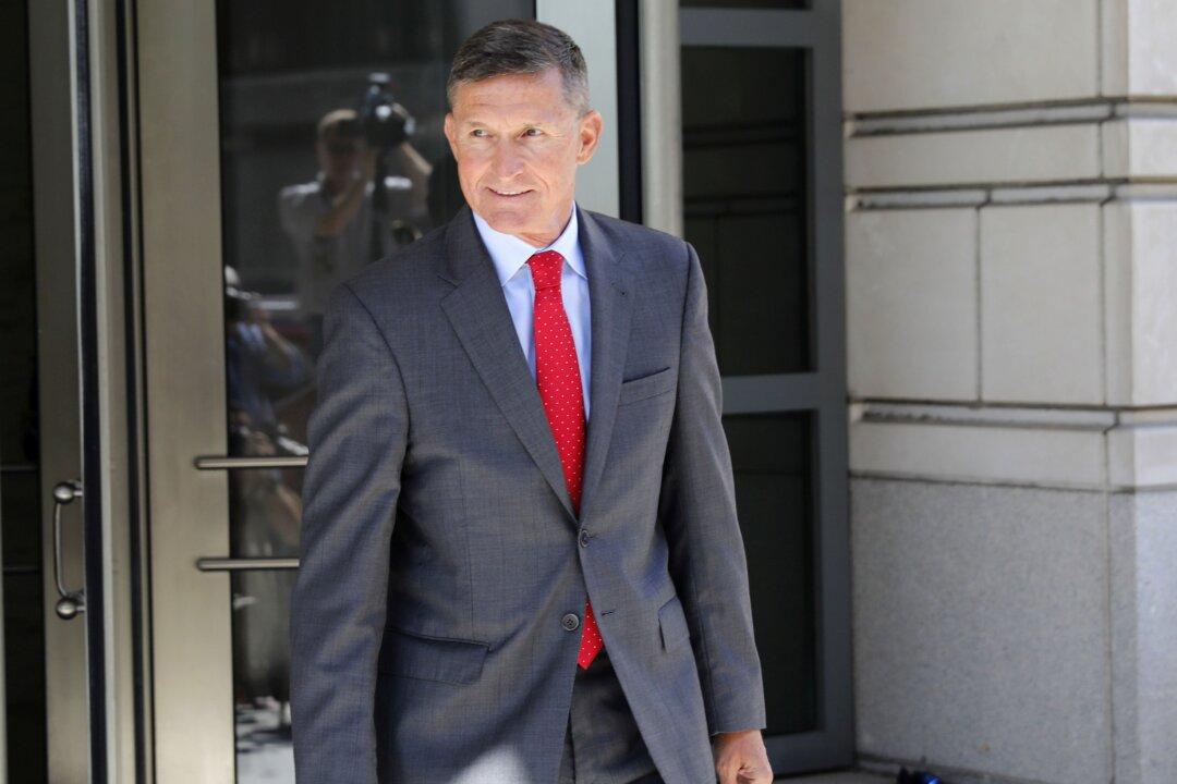 Michael Flynn Thanks ‘Every Single Patriot Who Circled Me With Prayers’ After Trump Grants Pardon