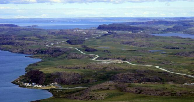 Aerial view of Hope Bay, Nunavut, where TMAC Resource’s gold mine is located. (Timkal/CC BY 3.0)
