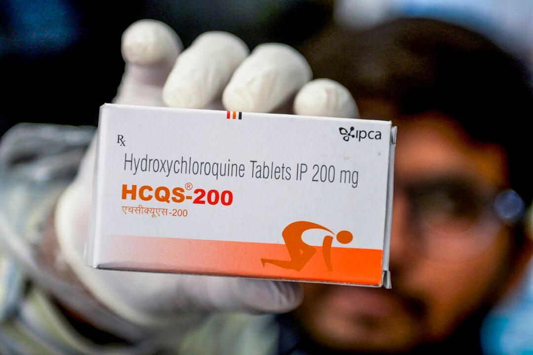 Taking Hydroxychloroquine ‘Ultimately a Decision Between a Patient and Their Doctor:’ FDA
