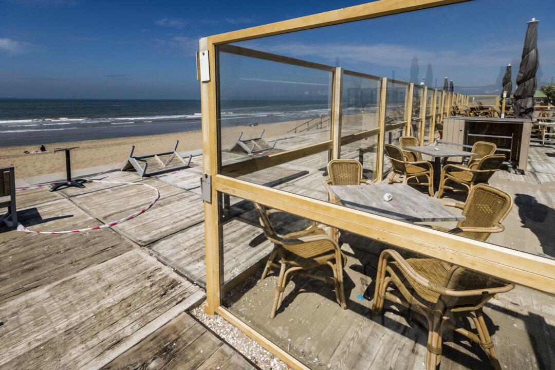 Beaches, Nightclubs? Europe Mulls How to Get Tourists Back