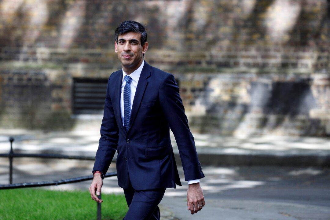 UK Jobless Claims Surge by Record Amount as Pandemic Hits