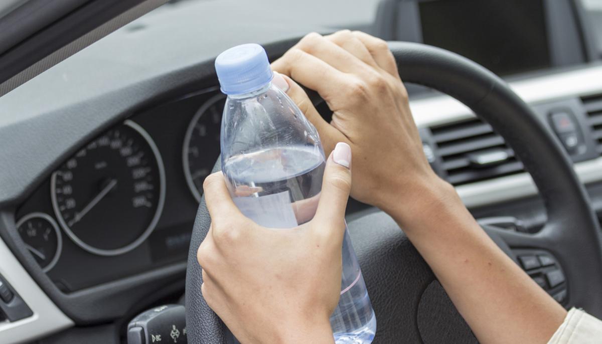 Keeping a Water Bottle in Your Car Can Cause a Fatal Accident, Here’s Why
