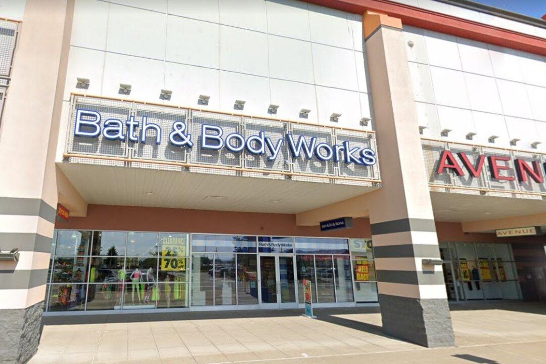 Victoria’s Secret, Bath & Body Works Closing Hundreds of Stores in US, Canada