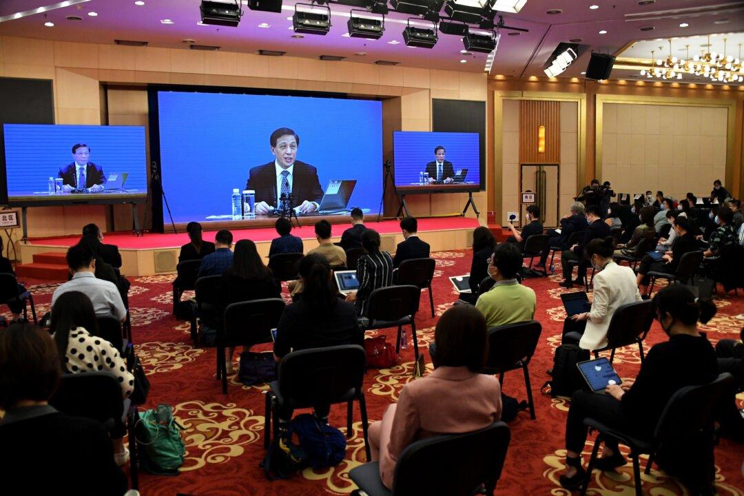 Hong Kong on the Brink, as Beijing Goes in for the Kill