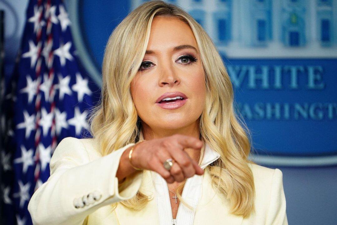 McEnany Poses Questions to Press Over Michael Flynn, Obama Administration