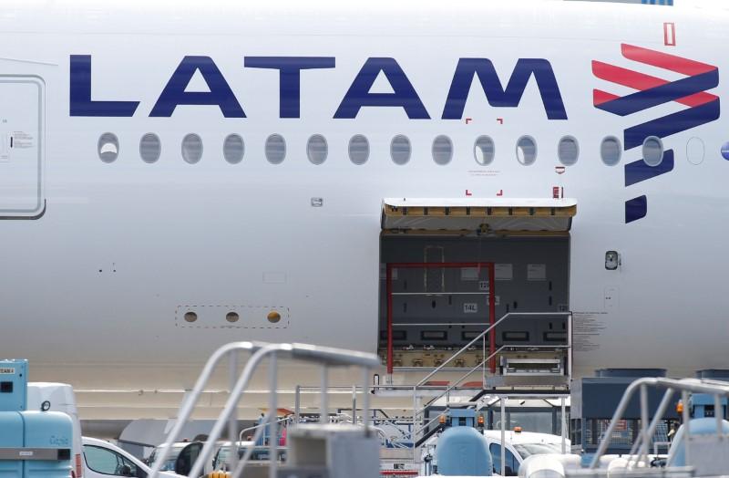 LATAM Airlines Confirms ‘Medical Emergency’ Caused Pilot to Die