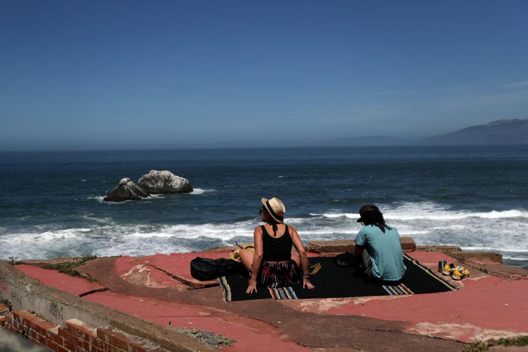 Honor Memorial Day by Declaring Freedom From Pandemic Shutdowns