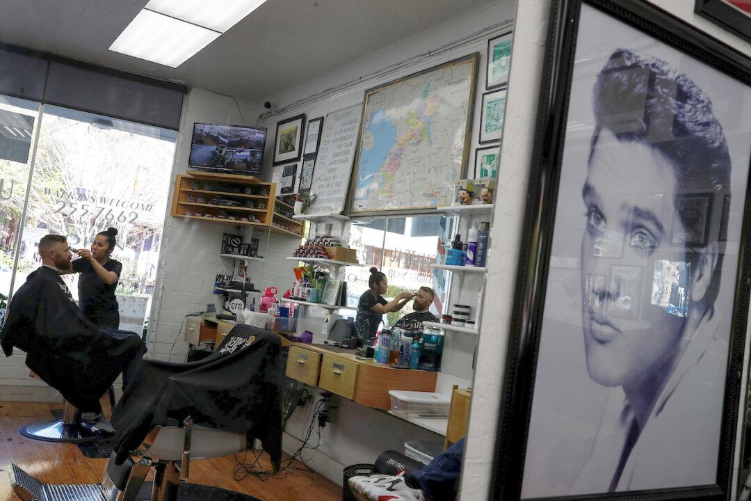 Barbershops to Open as COVID-19 Rules Ease in Parts of California