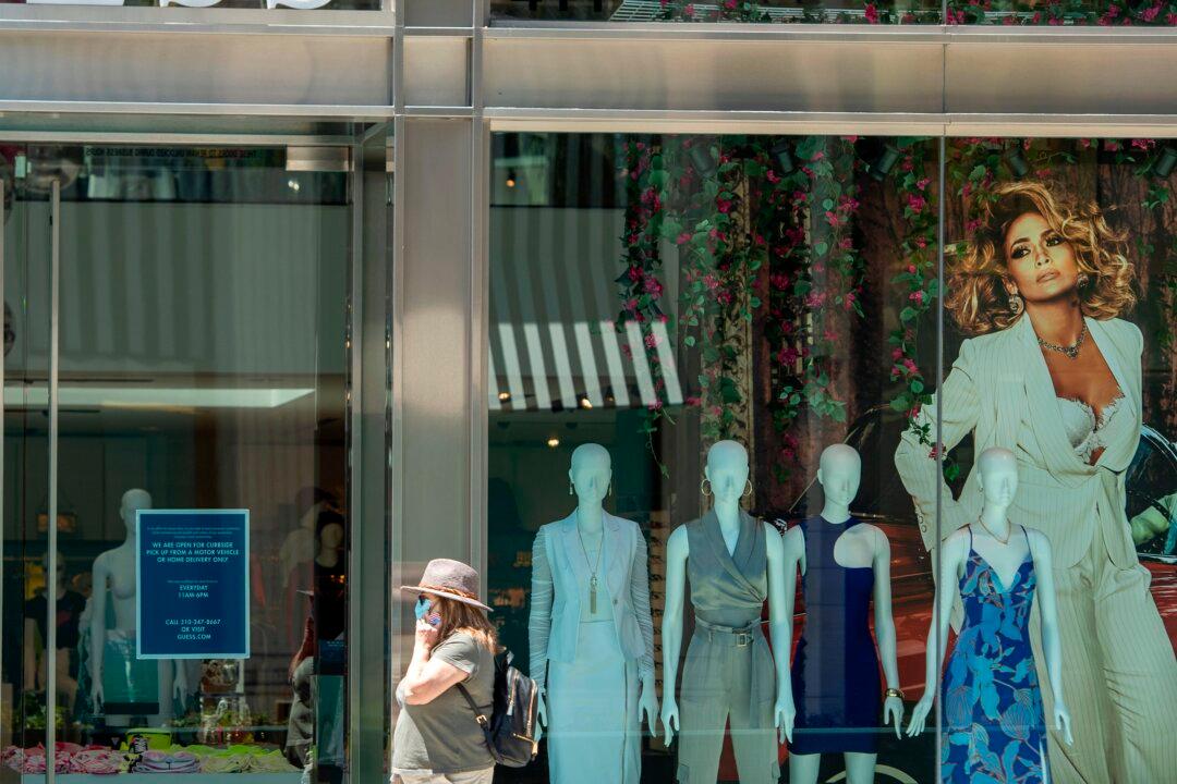 Los Angeles Reopening for In-Person Shopping After Months-Long Lockdown