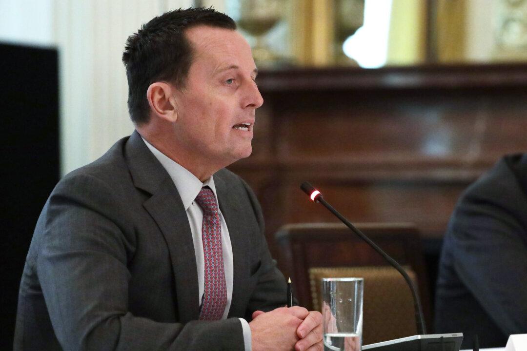 Officials Abused Classification to Shape Russia Narrative, Ex-Intel Chief Says