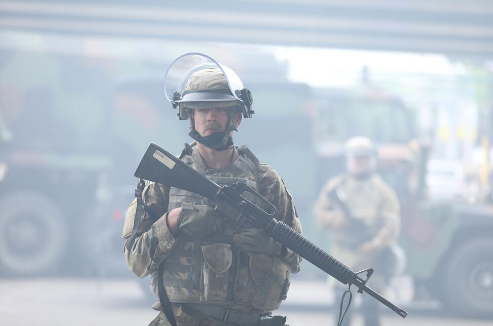 Minnesota Guard Carry Live Ammo After FBI Notes ‘Credible Threat’: General