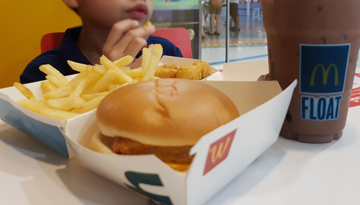 Boy With Mild Autism Breaks Into Tears As He Eats His First McDonald’s Since Lockdown