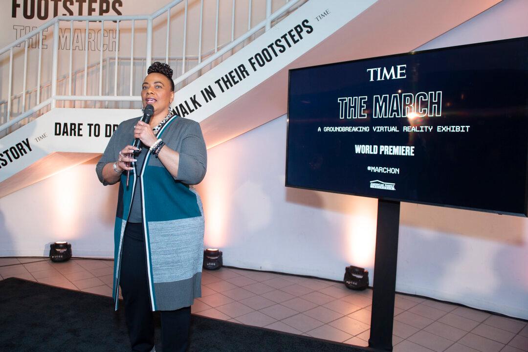 Martin Luther King’s Daughter Calls for Nonviolent Protests