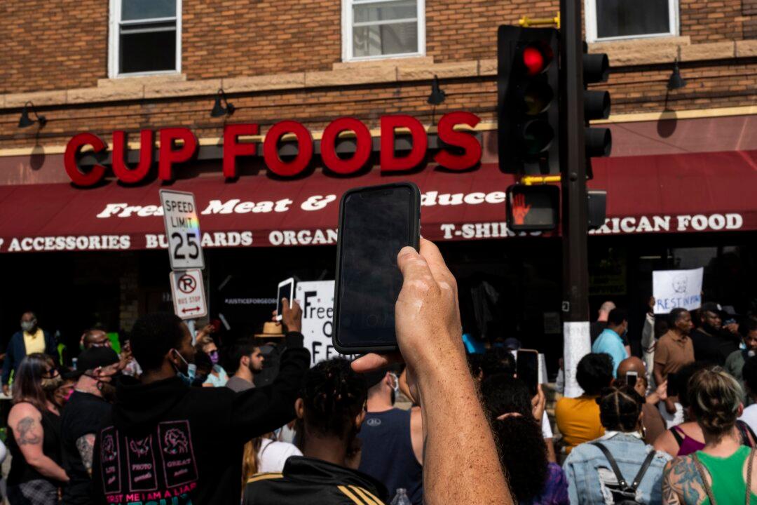 Store That Called Police on George Floyd Says They Won’t Call 911 in Future