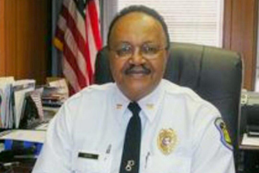 Hundreds Mourn Retired St. Louis Police Captain Dorn Killed in Looting