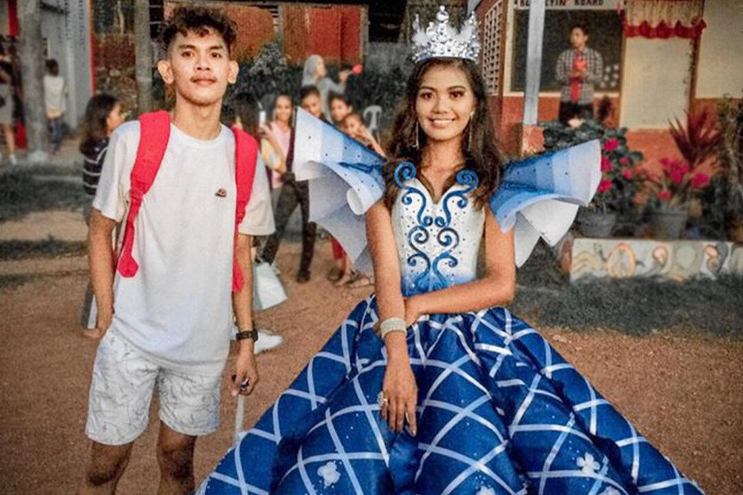 Parents Couldn’t Afford to Rent Teen’s Dress for Prom so Brother Makes One From Scratch