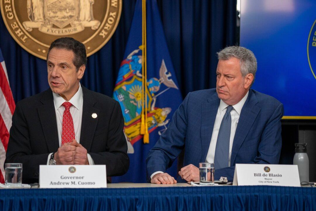 De Blasio Calls for Investigation Into Harassment Claims Against Cuomo