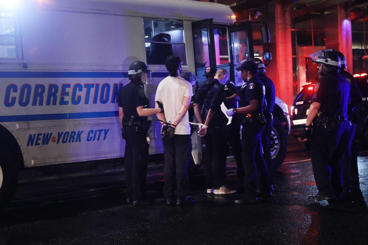 Former Obama-Era Official Secures Bail for Lawyer Accused of Tossing Molotov Cocktail at Police Car: Reports