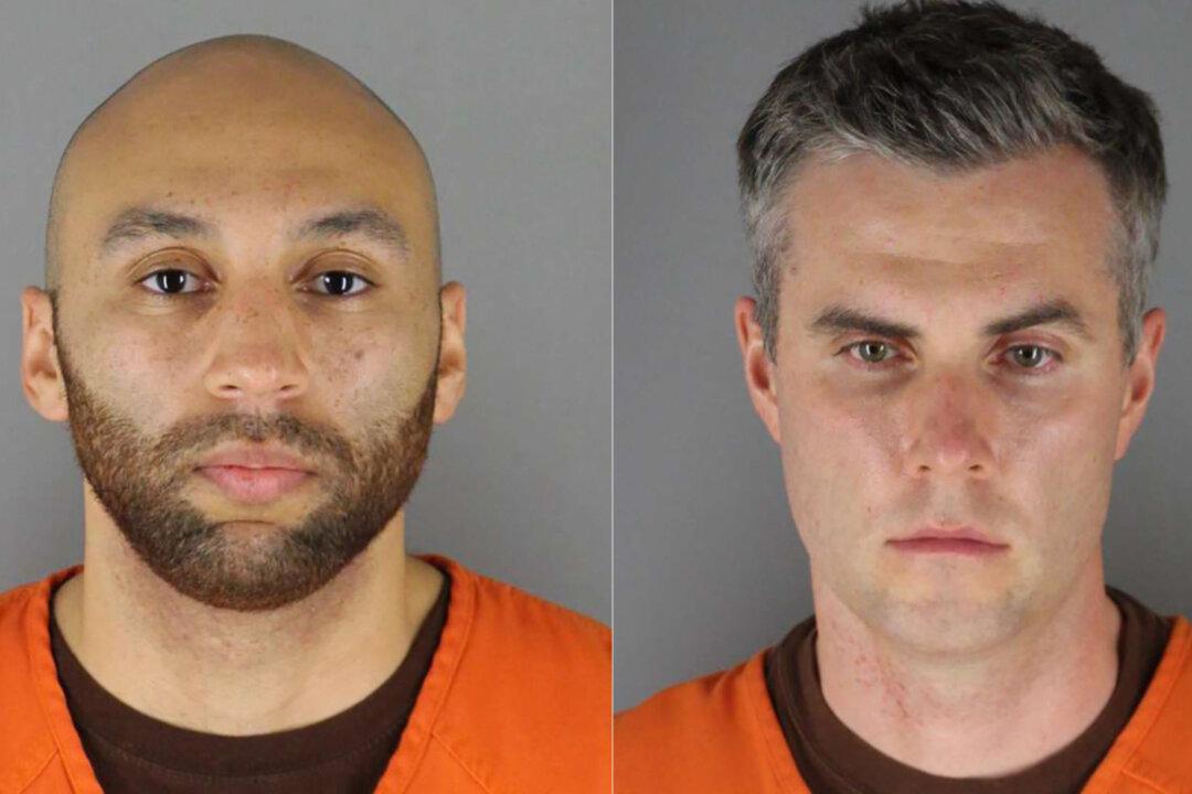 Two Ex-Cops Charged in Floyd’s Death Were Rookies: Attorneys