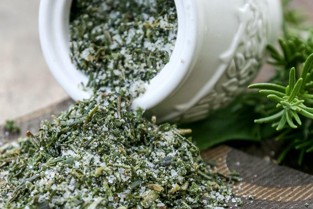Tuscan Rosemary, Sage, and Garlic Herb Salt