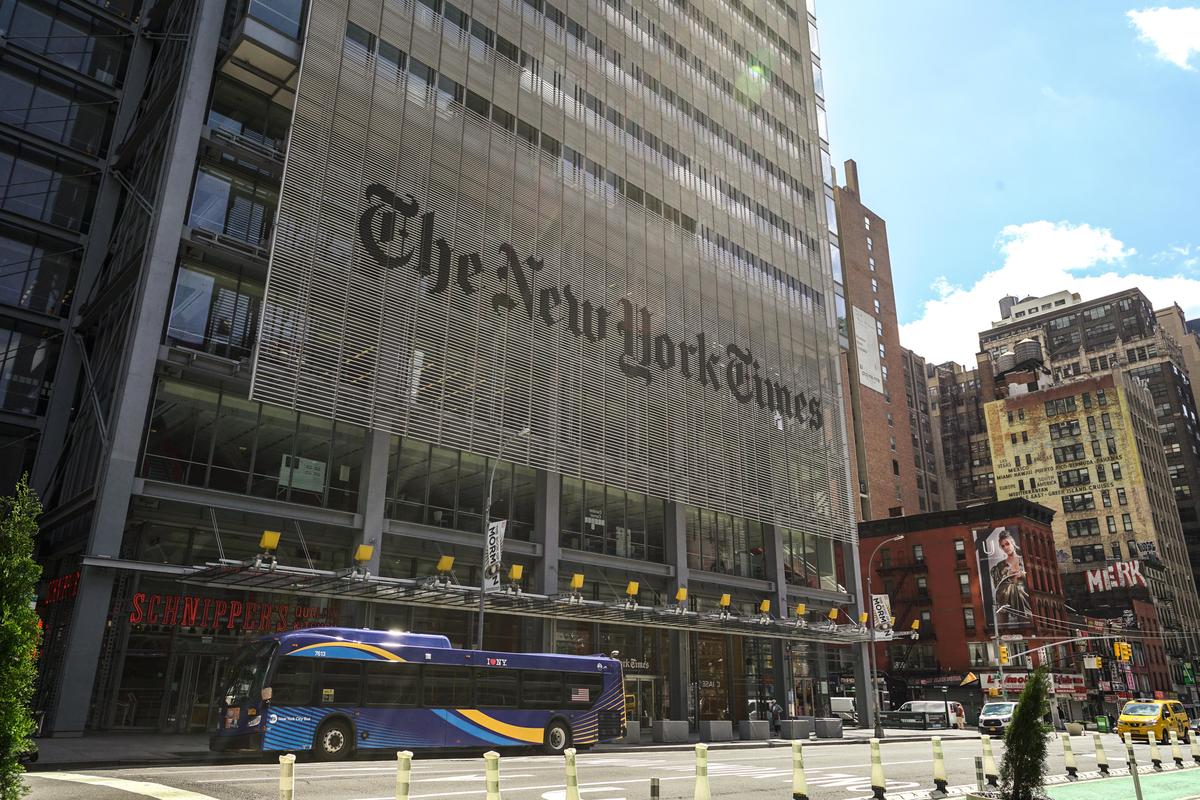 New York Times Editor Quits Amid Claims of Bullying and ‘New McCarthyism’
