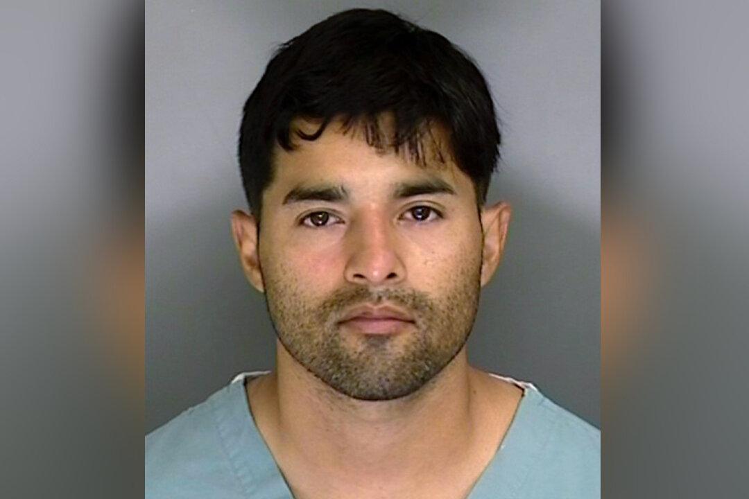 Former Air Force Sergeant Pleads Guilty to Killing Federal Officer in California
