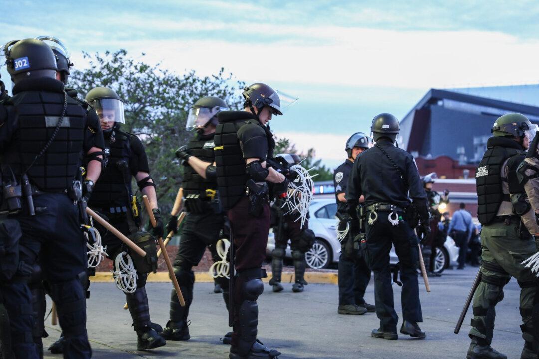 Minnesota Officers Slashed Car Tires During Protests