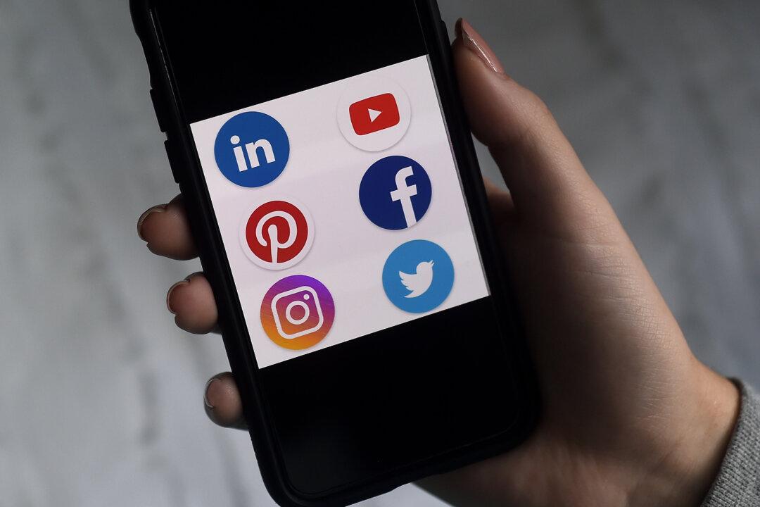 ‘Trust/Distrust’ Buttons Might Reduce Misinformation Spread On Social Media