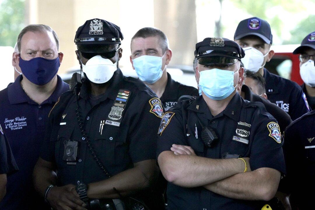 NYC Police Union President Defends Officers: Mainstream Media Is Portraying Us as the Enemy