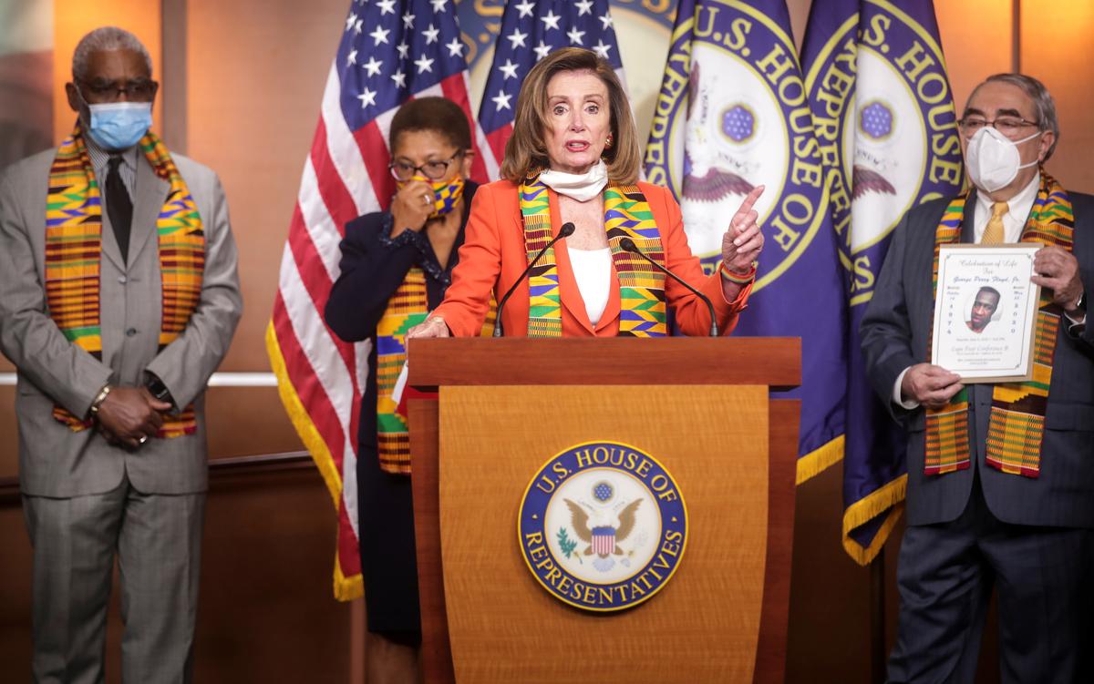 Democrats Unveil Legislation to Bring Sweeping Changes to US Law Enforcement