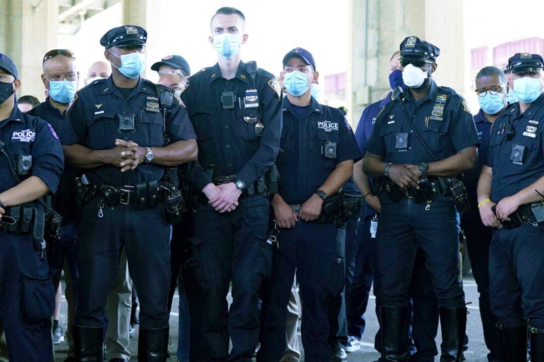 ‘Stop Treating Us Like Animals And Thugs’: NY Police Union Boss Demands Respect For Police