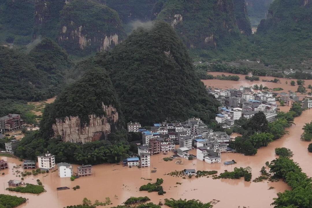Heavy Flooding in 11 Provinces of China as State-Run Media Keep Silent
