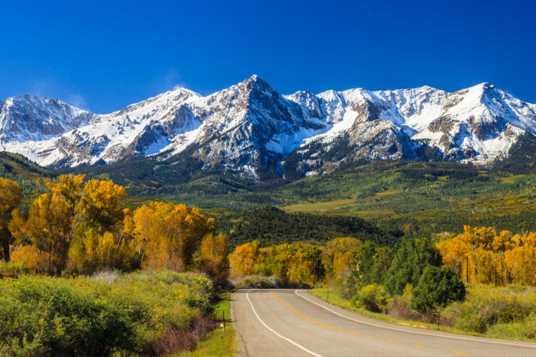 Eccentric Multimillionaire Hides Treasure Chest in Rocky Mountains in 2010–and It’s Now Been Found