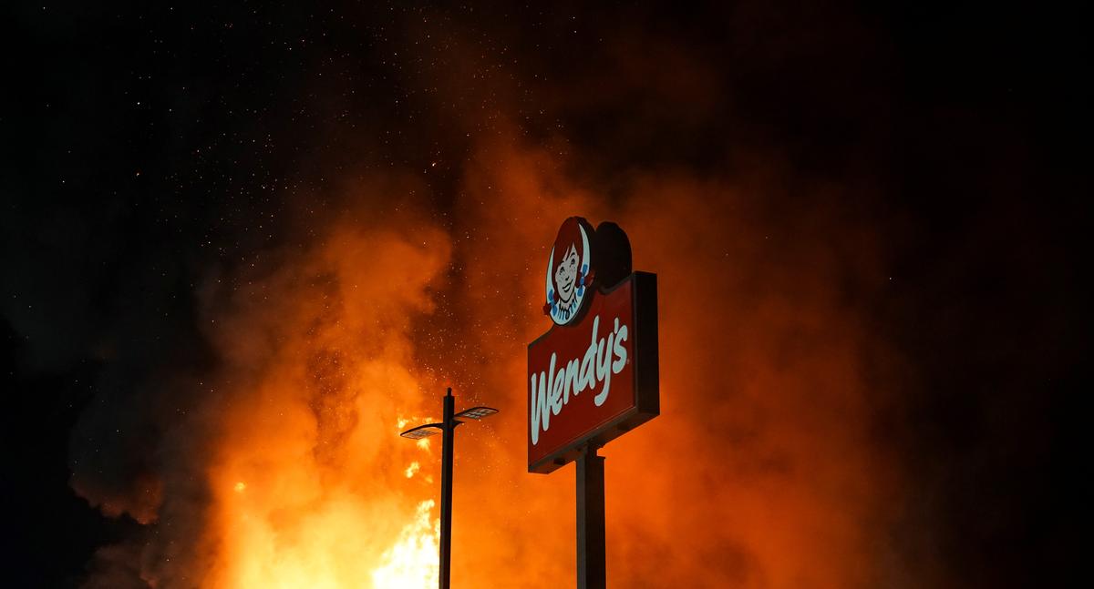 Atlanta Authorities Release New Photos of Wendy’s Arson Suspect