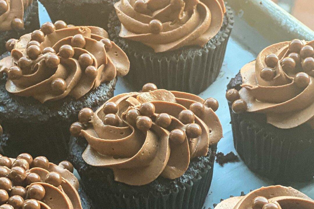Dark Chocolate Cupcakes