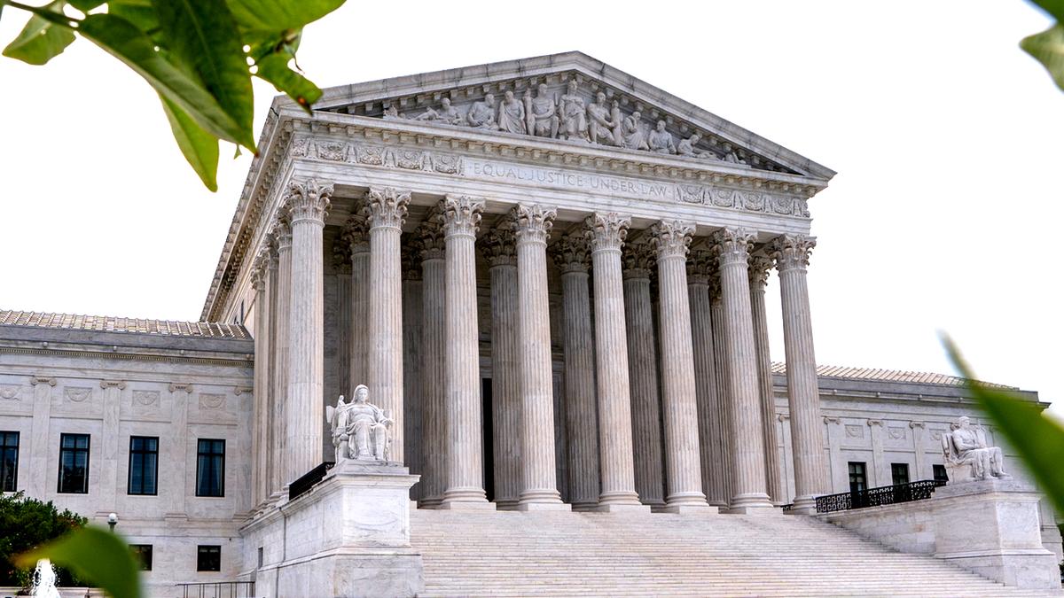 Supreme Court Considers Whether Ruling on Nonunanimous Convictions Should Apply Retroactively