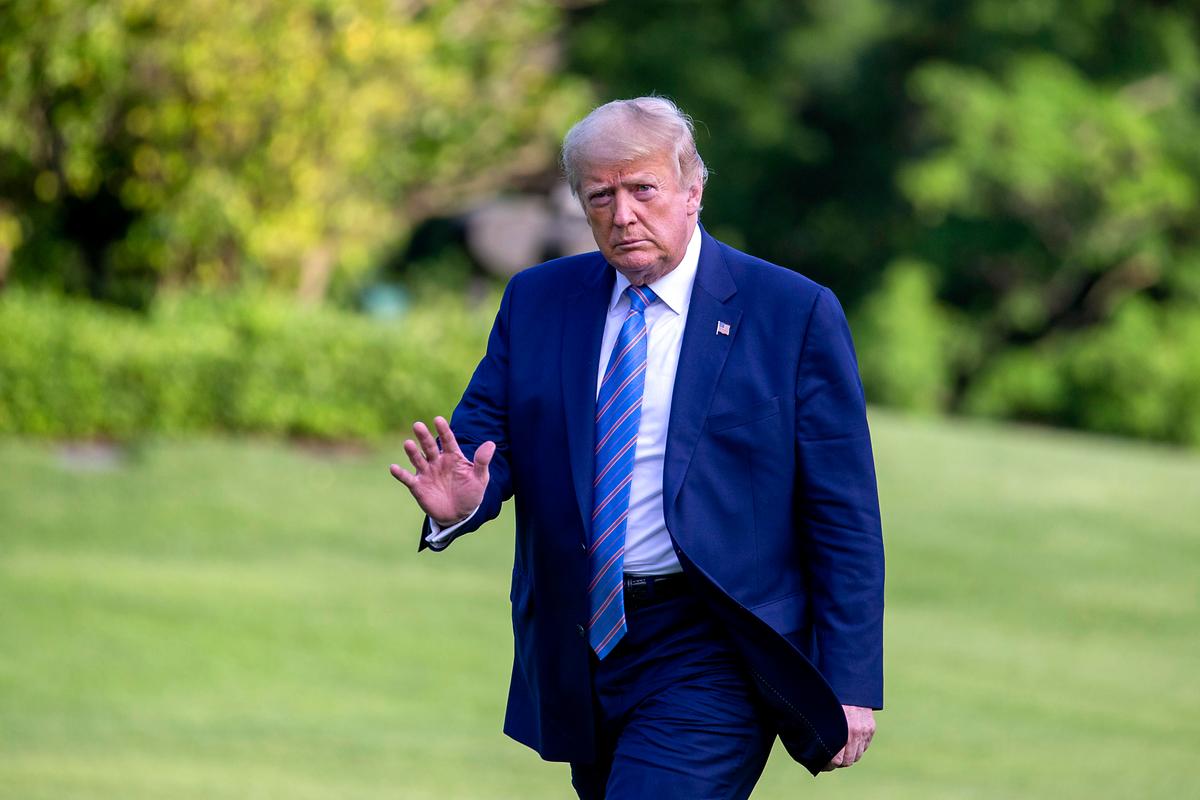 Trump Says ‘Masks Are Good,’ Calls on Americans to Wear Them