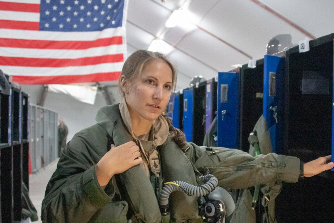 Female Air Force Pilot Becomes First Woman to Fly F-35A Stealth Fighter Into Combat