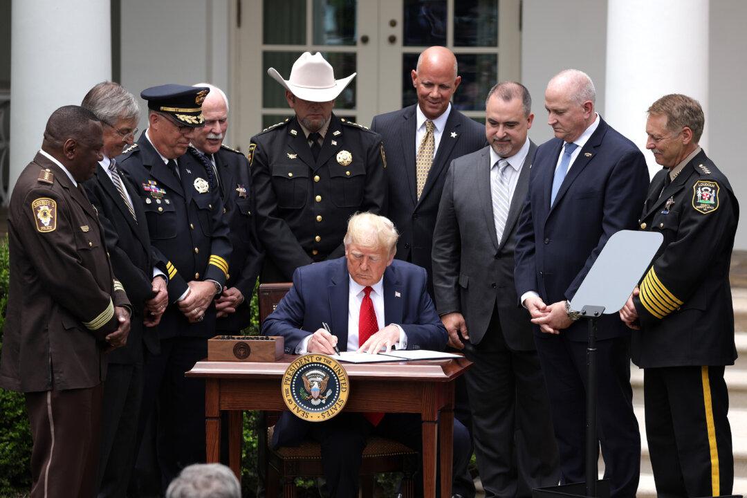 Trump Policing Order: Federal Grants Dependent on Use-of-Force Reform, Misconduct Database